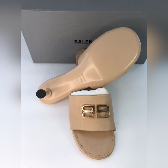 - New 💯 Authentic BalenciagaBb Logo Plaque Heeled Mules - Picture 10 of 14